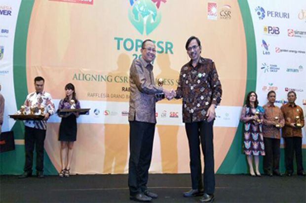 Semen Tonasa Raih Top CSR Award 2017