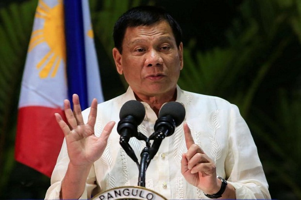 Bela Orang Berzina, Duterte: Munafik, Siapa Tak Punya Simpanan?