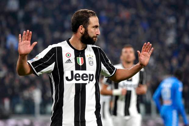 Juventus ke Final, Hubungan Higuain dan Presiden Napoli Kian Memanas