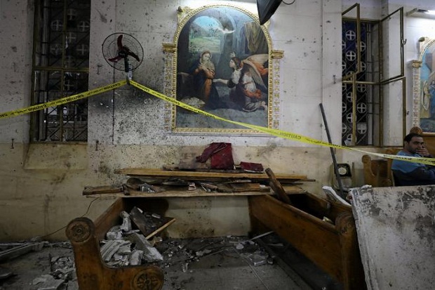 Bom Horor Minggu Palem Gereja Mesir Meledak saat Live di TV