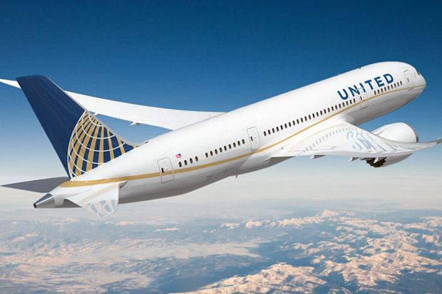 Penumpang United Airlines Disengat Kalajengking
