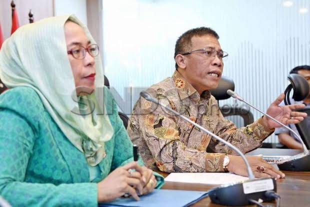 DPR-KPK Rapat, Politikus PDIP Masinton Pasaribu Ngeluh Mengantuk