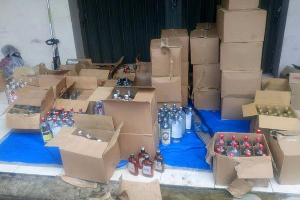 Bea Cukai Malang Sita 653 Botol Miras Ilegal