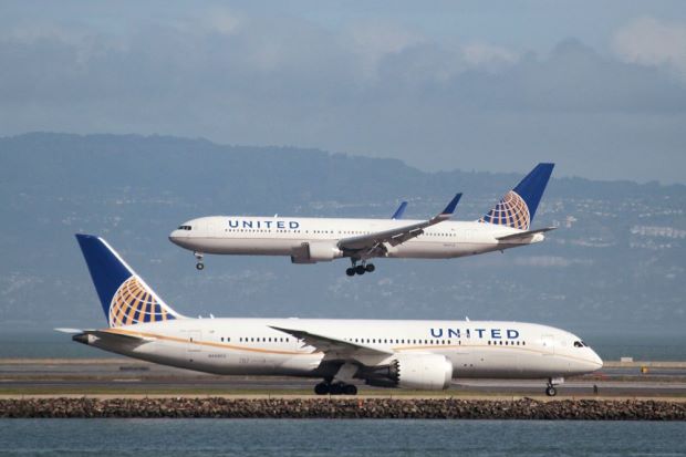 United Airlines Masalah Lagi, Pasangan yang Akan Nikah Didepak