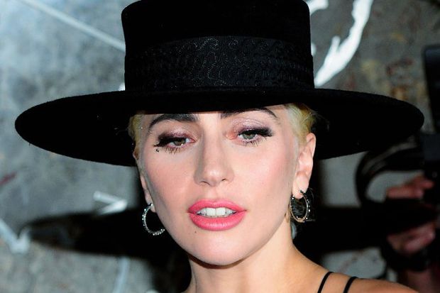 Lady Gaga Ajak Penggemar Ikuti Proses Syuting Film Terbarunya