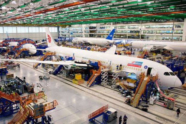 Boeing PHK Ratusan Insinyur di Tengah Penurunan Penjualan