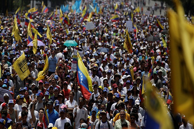 Demo Besar Anti-Presiden Maduro Pecah, 2 Orang Ditembak Mati