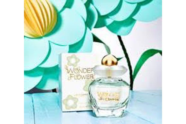 Perpaduan Aroma Almond & Violet Jadi Parfum Mewah untuk Wanita