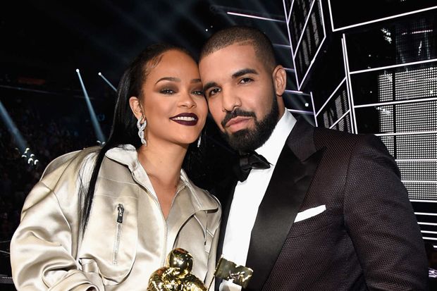 Belum Move On, Drake Berharap Kembali dengan Rihanna