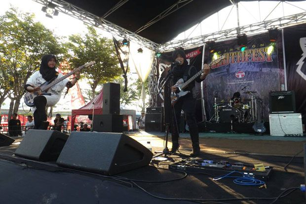 Trio Hijaber Pengusung Musik Metal, VoB, Jadi Buruan Media Asing