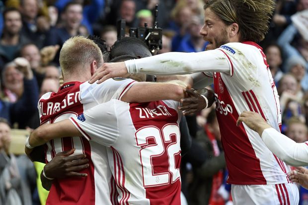 Babak I: Mantan Penyerang Chelsea Buka Keunggulan Ajax atas Lyon