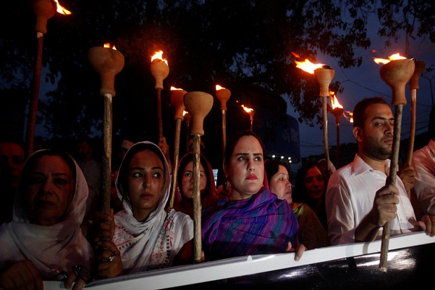 Massa Pakistan Serbu Tertuduh Penista Agama, Bocah 10 Tahun Tewas