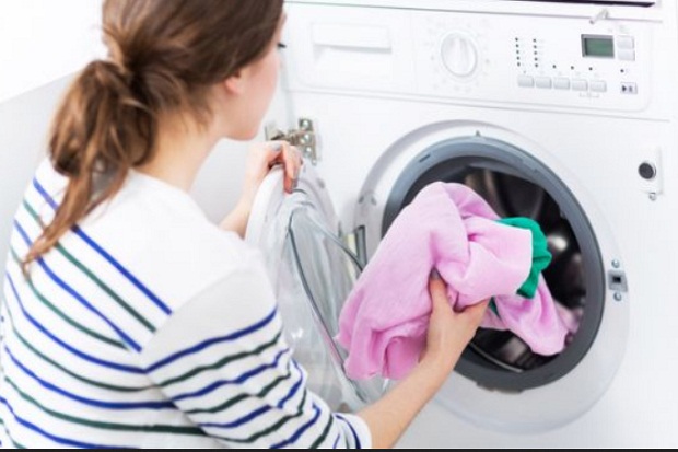 Trik Mencuci Kebaya agar Tak Mudah Rusak