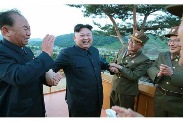 Tes Rudal untuk Bawa Nuklir Sukses, Kim Jong-un Tertawa