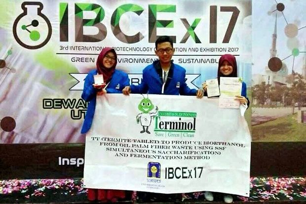 Teliti Bioethanol Limbah Kelapa Sawit, Mahasiswa UII Raih Penghargaan di Malaysia