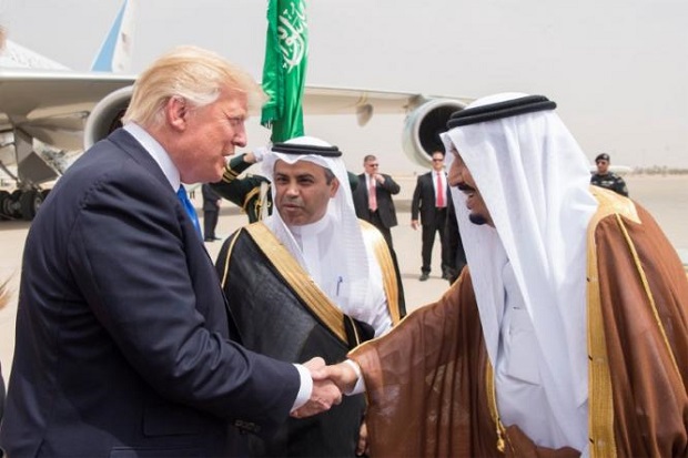 Dikunjungi Trump, Saudi Borong Senjata AS Senilai Rp4.666 Triliun