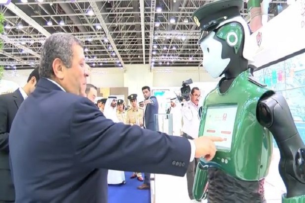 Robocop Pertama di Dunia Patroli di Jalanan Dubai