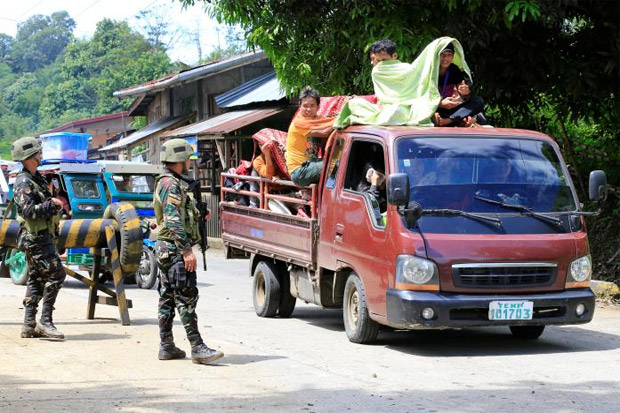 Ribuan Warga Mengungsi dari Lokasi Pertempuran di Filipina