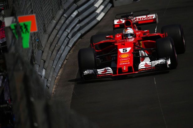 Sebastian Vettel Kuasai Latihan Kedua, Posisi Hamilton Merosot