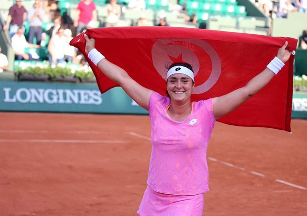 Petenis Cantik Asal Tunisia Ciptakan Rekor di Roland Garros