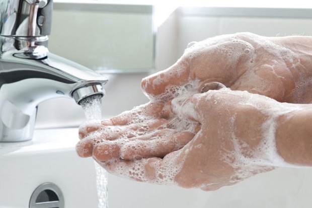 Manfaat Cuci Tangan dengan Air Dingin