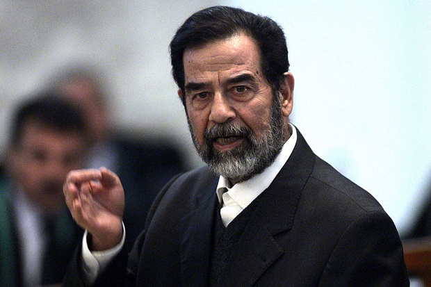Hari-hari Terakhir Saddam Hussein: Lagu Blige dan Cerita Bakar Mobil Mewah