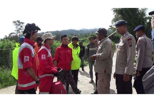Evakuasi Korban Erupsi Marapi Terkendala dengan Letusan Gunung