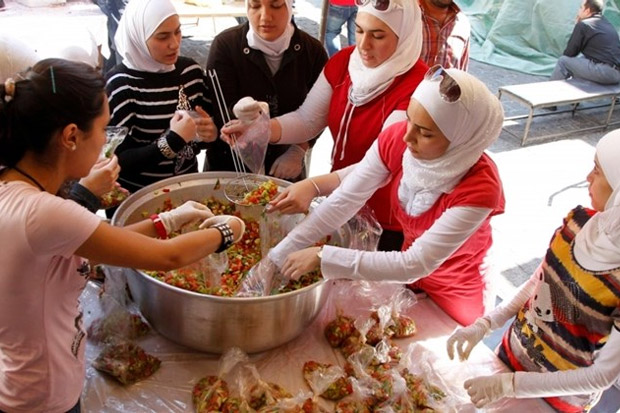 Sukarelawan Bangun Pos Cinta Ramadan untuk Warga Suriah