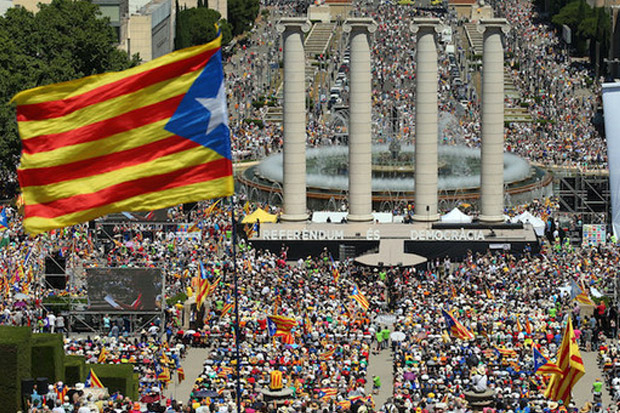 30.000 Orang Turun ke Jalan Dukung Referendum Kemerdekaan Catalonia