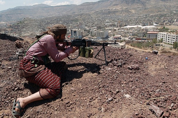 Al-Qaeda Serbu Markas Tentara Yaman, Belasan Tewas