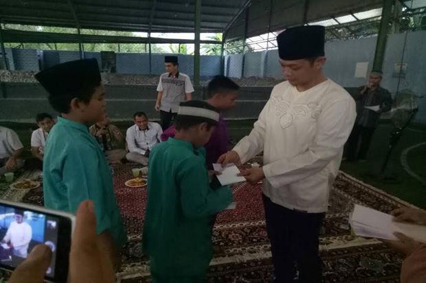 Ketua DPW Perindo Riau Santunin Ratusan Anak Yatim