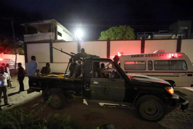 Al-Shabaab Sandera 20 Orang di Restoran Ibu Kota Somalia