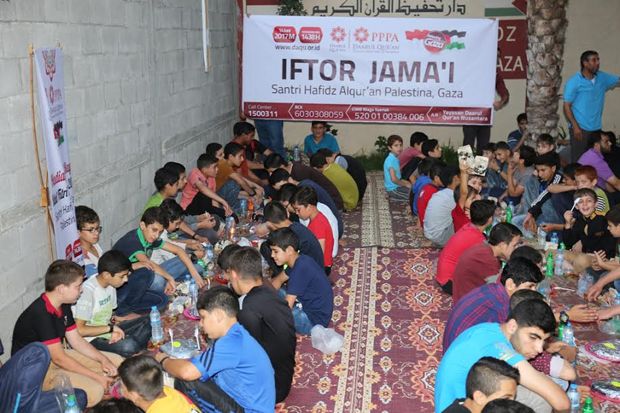 Suasana Ramadan di Rumah Tahfidz PPPA Daarul Quran di Palestina