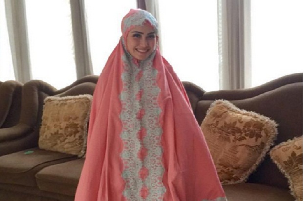 Ayu Ting Ting Berencana Pakai Hijab