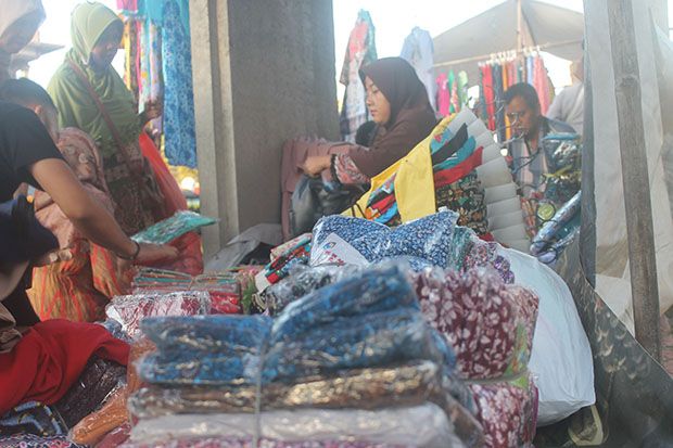 Kisah Pasar Sandang Jatibarang, Tempat Favorit Belanja Baju Lebaran Masyarakat Indramayu