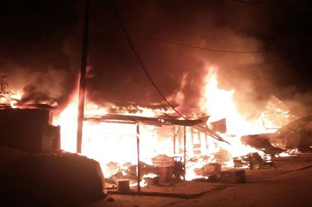 Kebakaran Pasar Baru Kota Bangko Makin Hebat, Api Diduga Akibat Korsleting Listrik