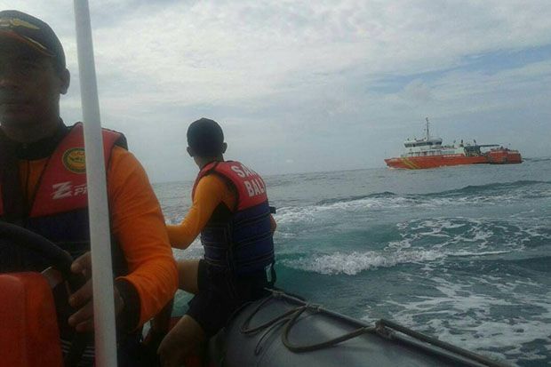 Basarnas Turunkan Kapal Arjuna dan Helikopter Pantau Penyeberangan Padangbai-Lembar