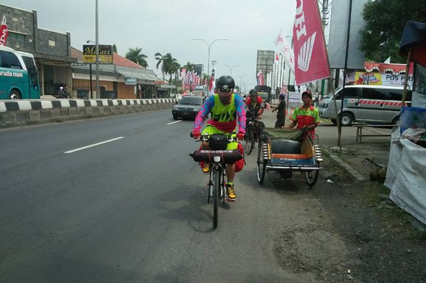 Kampanyekan Hidup Sehat, Yudo Cs Mudik Naik Sepeda