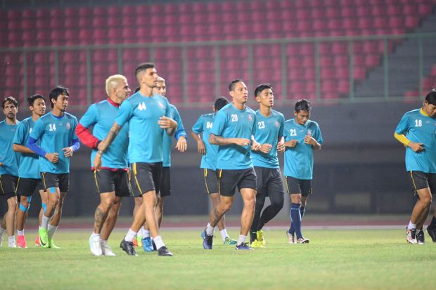 Arema FC Sudah Kantongi Nama Pemain Baru