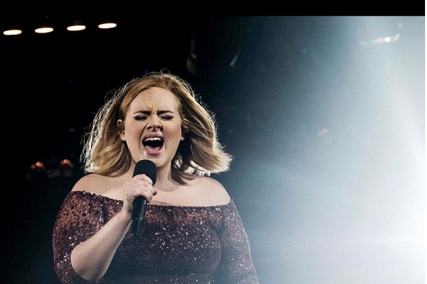 Adele Tak Niat Gelar Konser Lagi