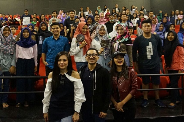Libur Lebaran, Penonton Rela Antre Saksikan Film Jailangkung