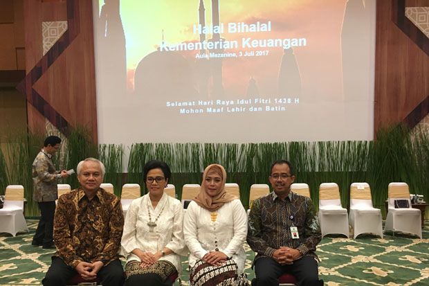 Halal Bihalal Kemenkeu, Sri Mulyani Salami Ratusan Tamu