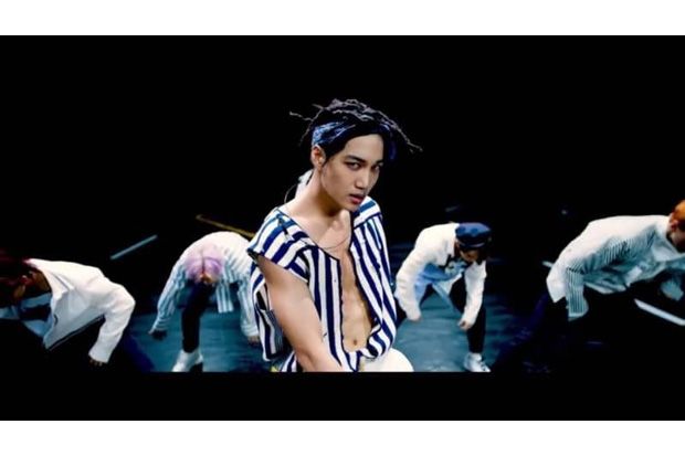 EXO Tampilkan Bagian Tubuh Seksi di Lagu Baru