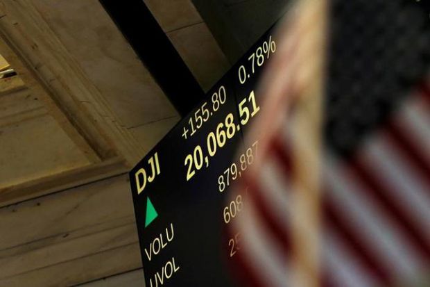 Dow Jones Dekati Rekor Saat Fed Akan Naikkan Suku Bunga