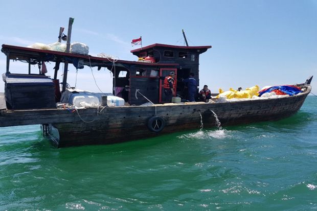 Kapal Penyelundup Pakaian Bekas Diamankan Bea Cukai Teluk Nibung