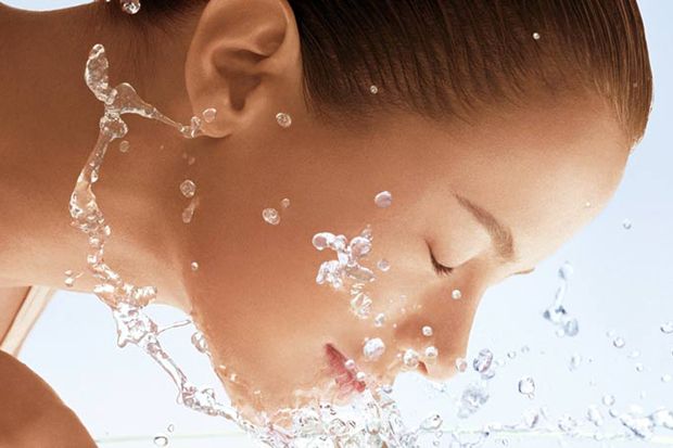 5 Alasan Menggunakan Micellar Water untuk Merawat Kulit Wajah