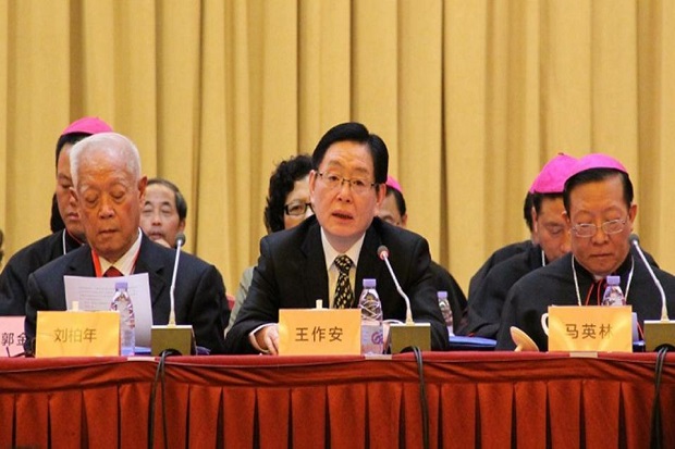 Partai Komunis China Haramkan Anggotanya Memeluk Agama