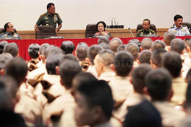 Panglima TNI Puji Kepemimpinan Megawati