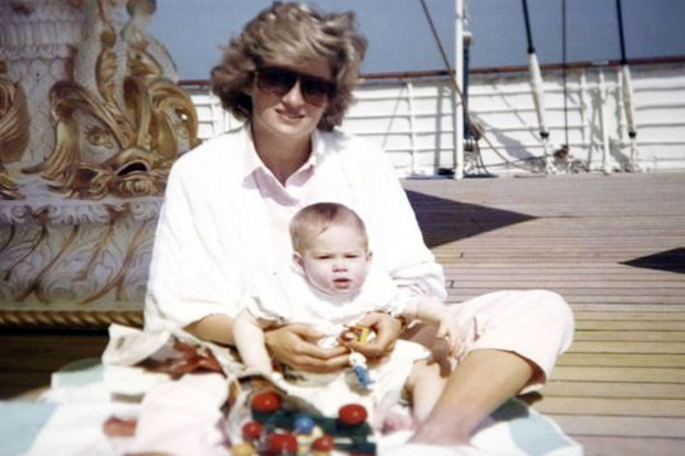 Pangeran Wiliiam dan Harry Rilis Foto-foto Pribadi Putri Diana