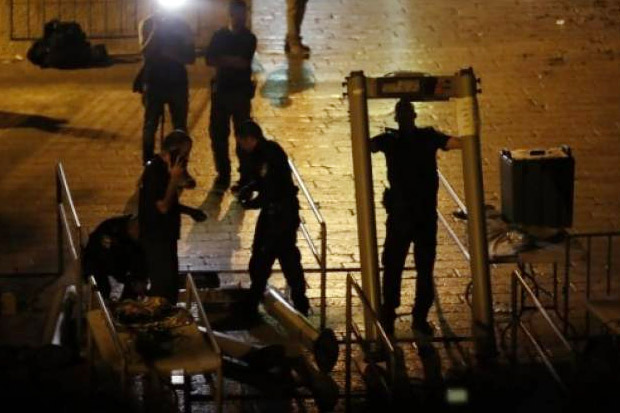 Israel Copot Pagar Pembatas di Masjid Al-Aqsa